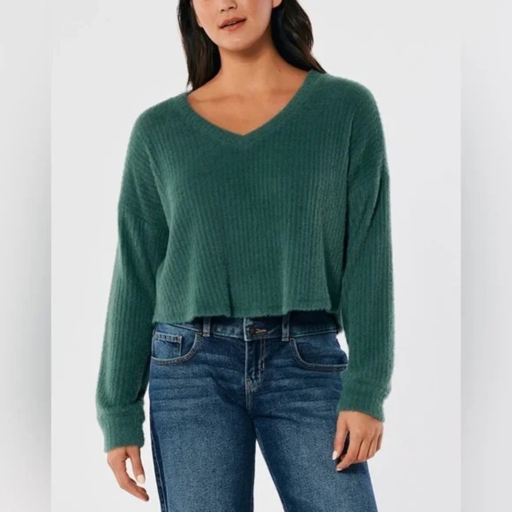 Hollister Green V-Neck Sweater | Size: Small